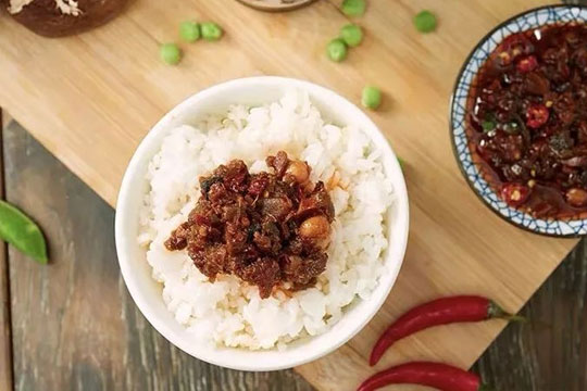 良牛鲜定牛肉酱拌饭